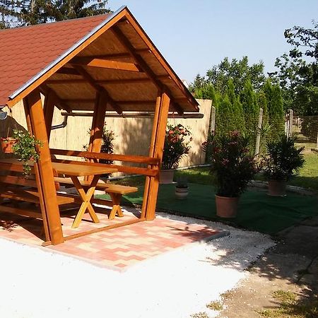 Gerendás Vendégház Sotony Exterior foto