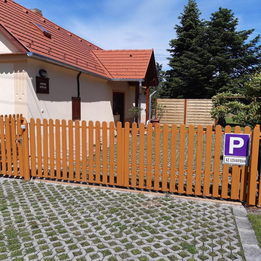 Gerendás Vendégház Sotony Exterior foto